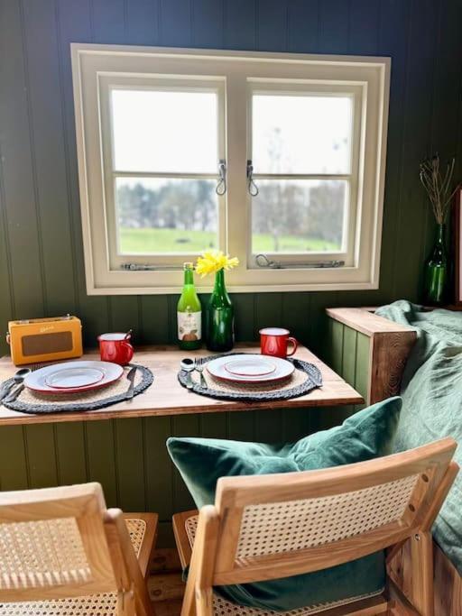 Secret Paddock Secluded Suffolk Getaway Apartment Hollesley Bagian luar foto